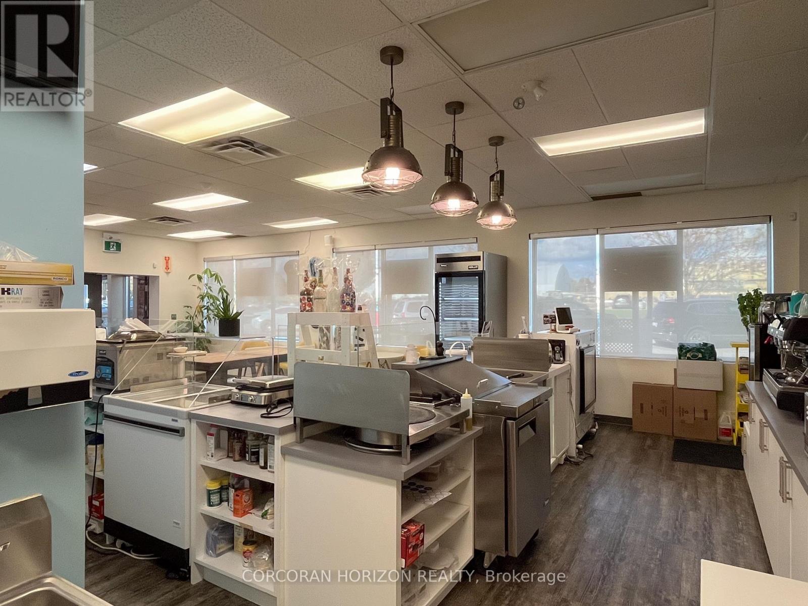 302 - 614 Coronation Boulevard, Cambridge, Ontario  N1R 3E8 - Photo 12 - X12463793