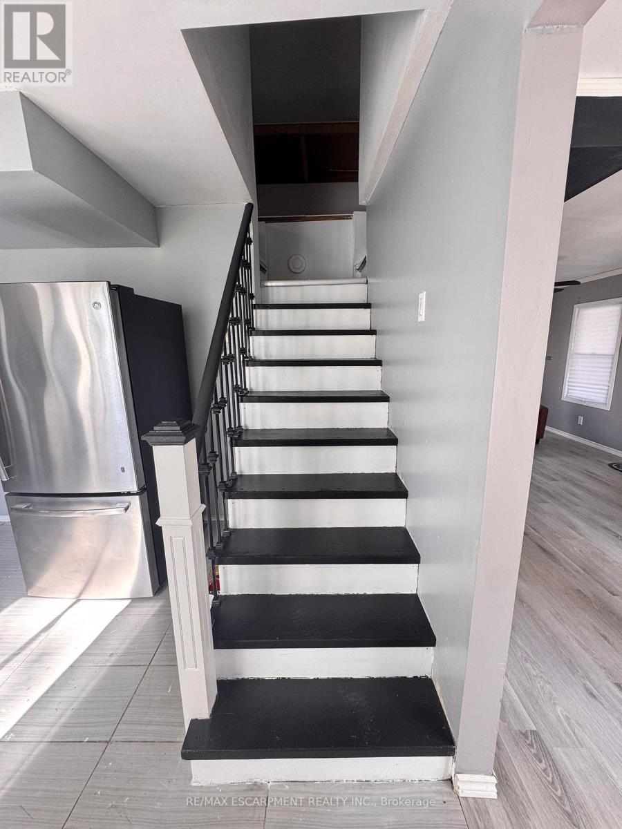 495 Grandview Road, Fort Erie, Ontario  L2A 4T7 - Photo 10 - X12463807