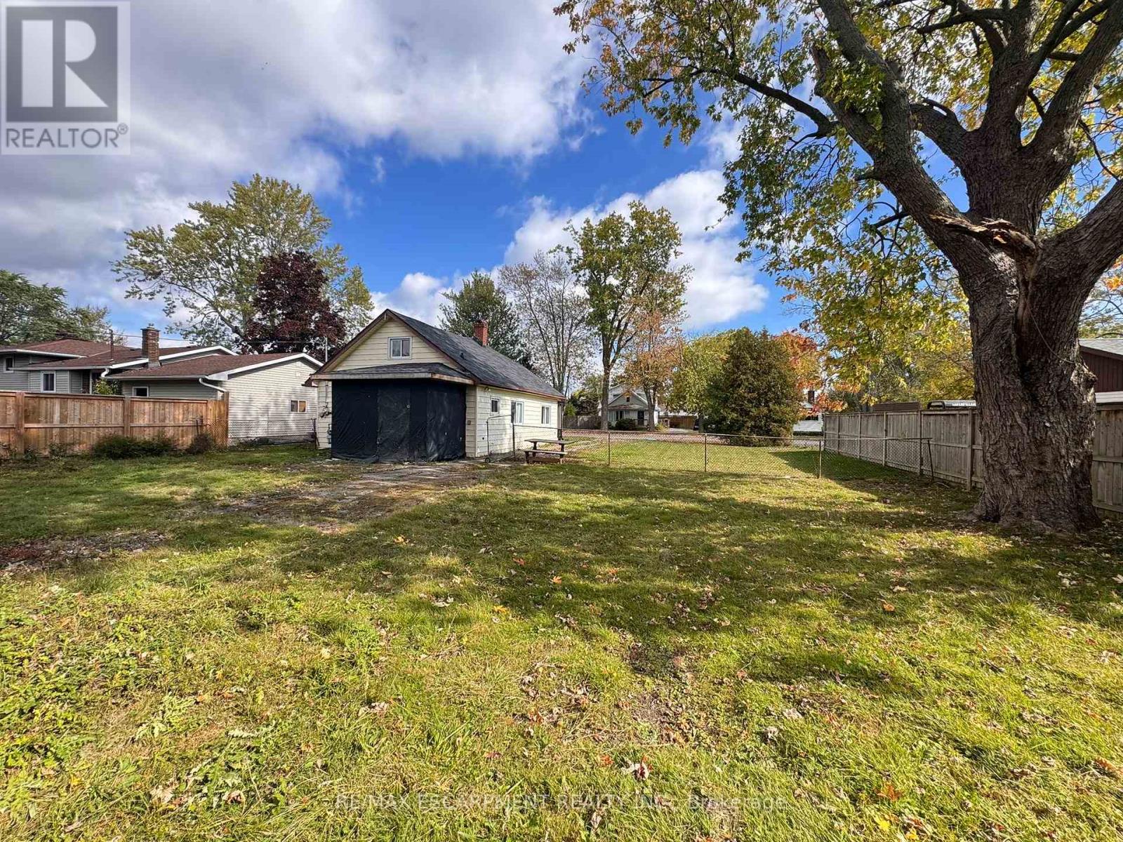 495 Grandview Road, Fort Erie, Ontario  L2A 4T7 - Photo 13 - X12463807