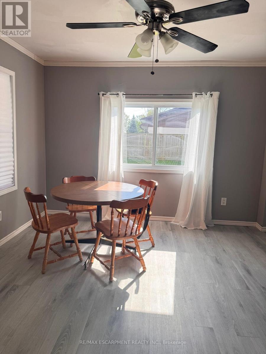 495 Grandview Road, Fort Erie, Ontario  L2A 4T7 - Photo 4 - X12463807