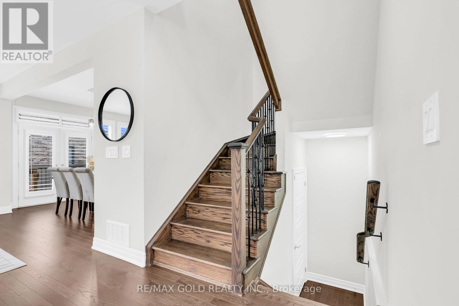 1504 Kitchen Court, Milton, Ontario  L9E 1Y8 - Photo 27 - W12463750