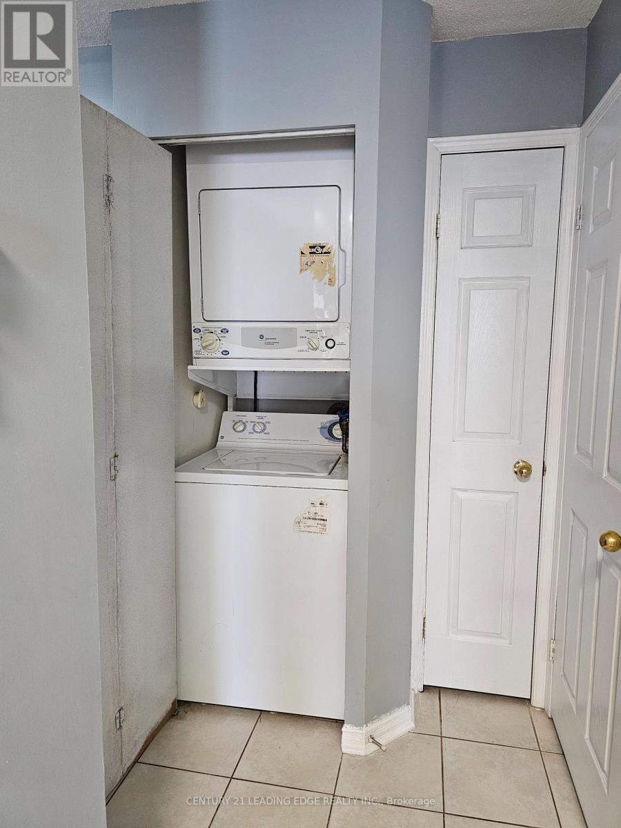 105 - 32 Tannery Street, Mississauga, Ontario  L5M 6T6 - Photo 12 - W12463790