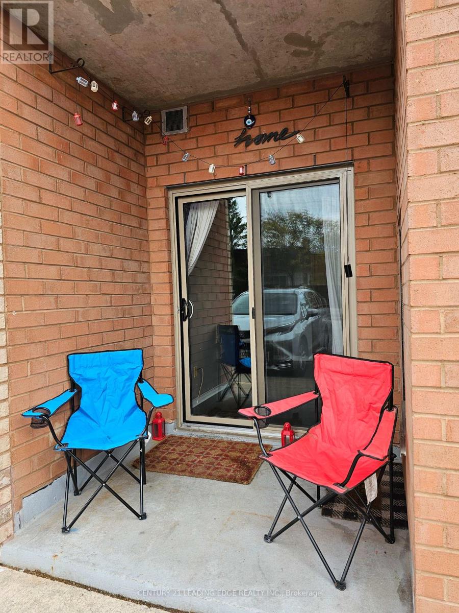105 - 32 Tannery Street, Mississauga, Ontario  L5M 6T6 - Photo 5 - W12463790