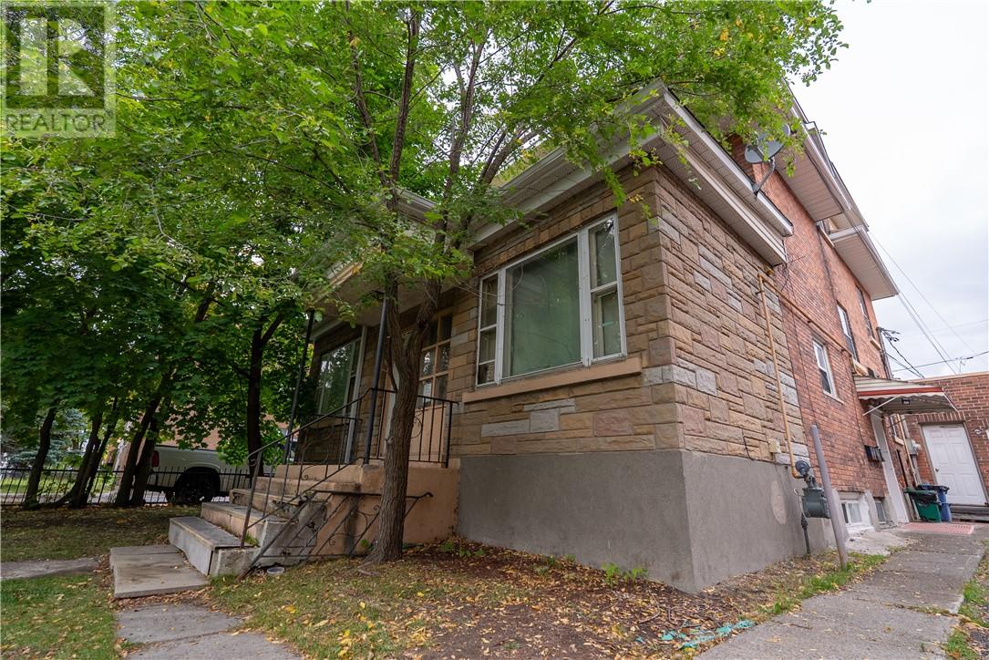 302 Cedar Street, Sudbury, Ontario  P3B 1M7 - Photo 2 - 2125166