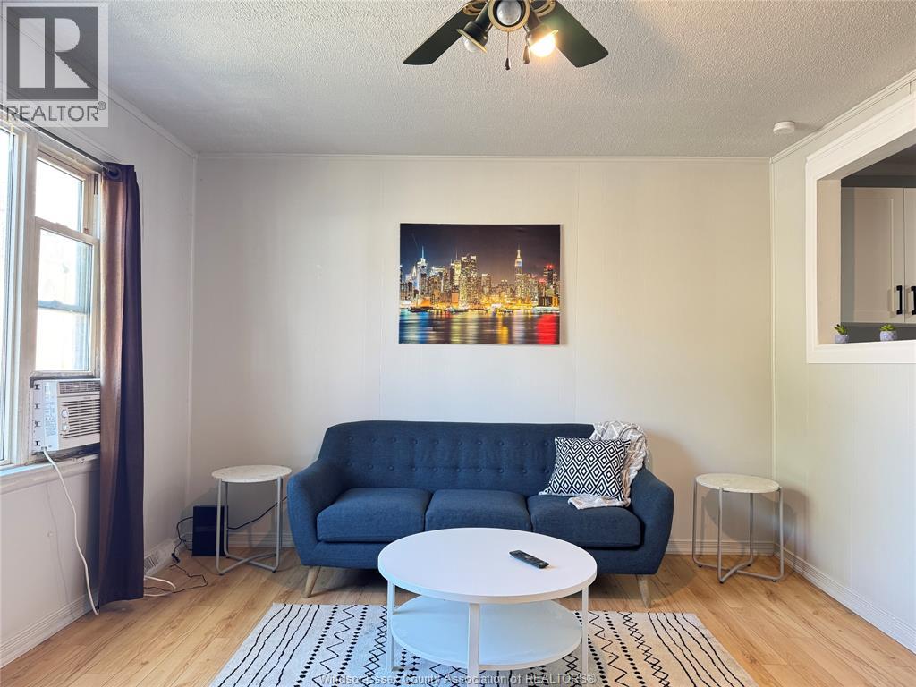 255 Elliott, Windsor, Ontario  N9A 3R7 - Photo 5 - 25026216