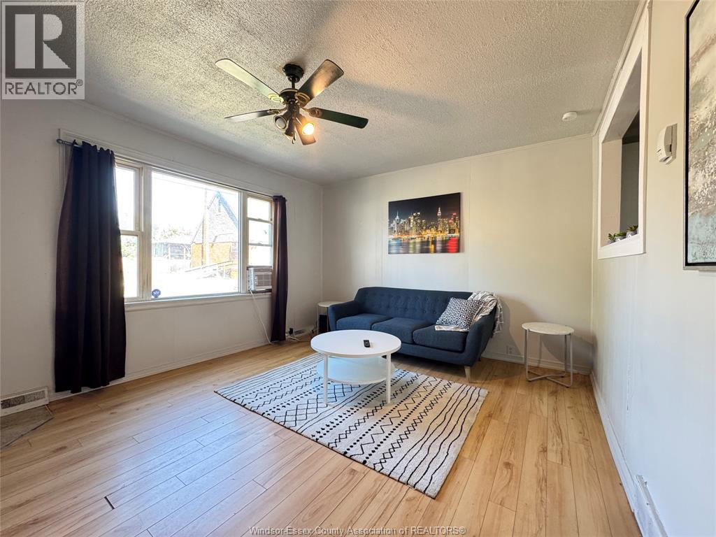 255 Elliott, Windsor, Ontario  N9A 3R7 - Photo 7 - 25026216