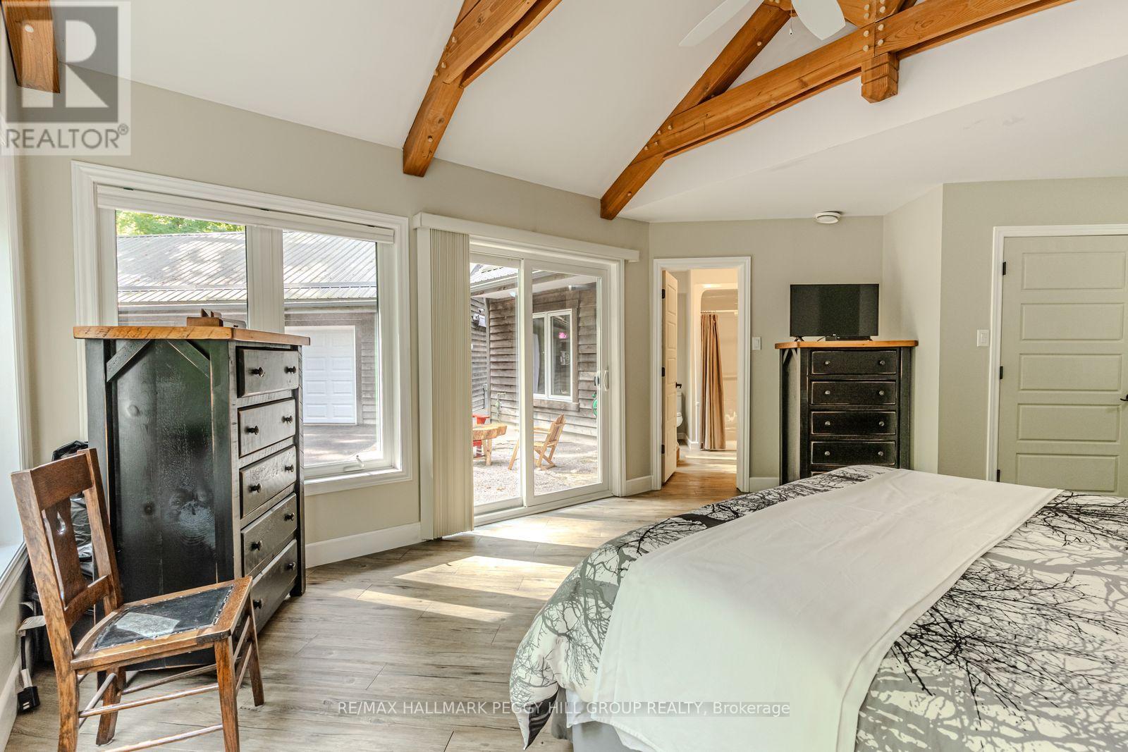 284 Lake Dalrymple Road, Kawartha Lakes, Ontario  L0K 1W0 - Photo 9 - X12384077