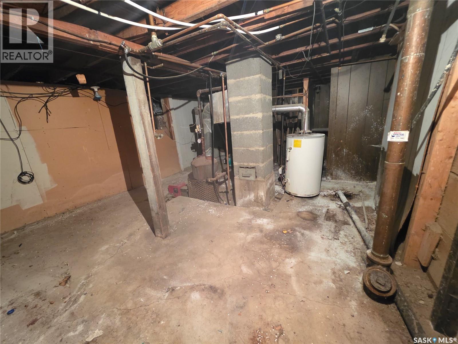 927 North Railway Street E, Swift Current, Saskatchewan  S9H 1E4 - Photo 14 - SK020804