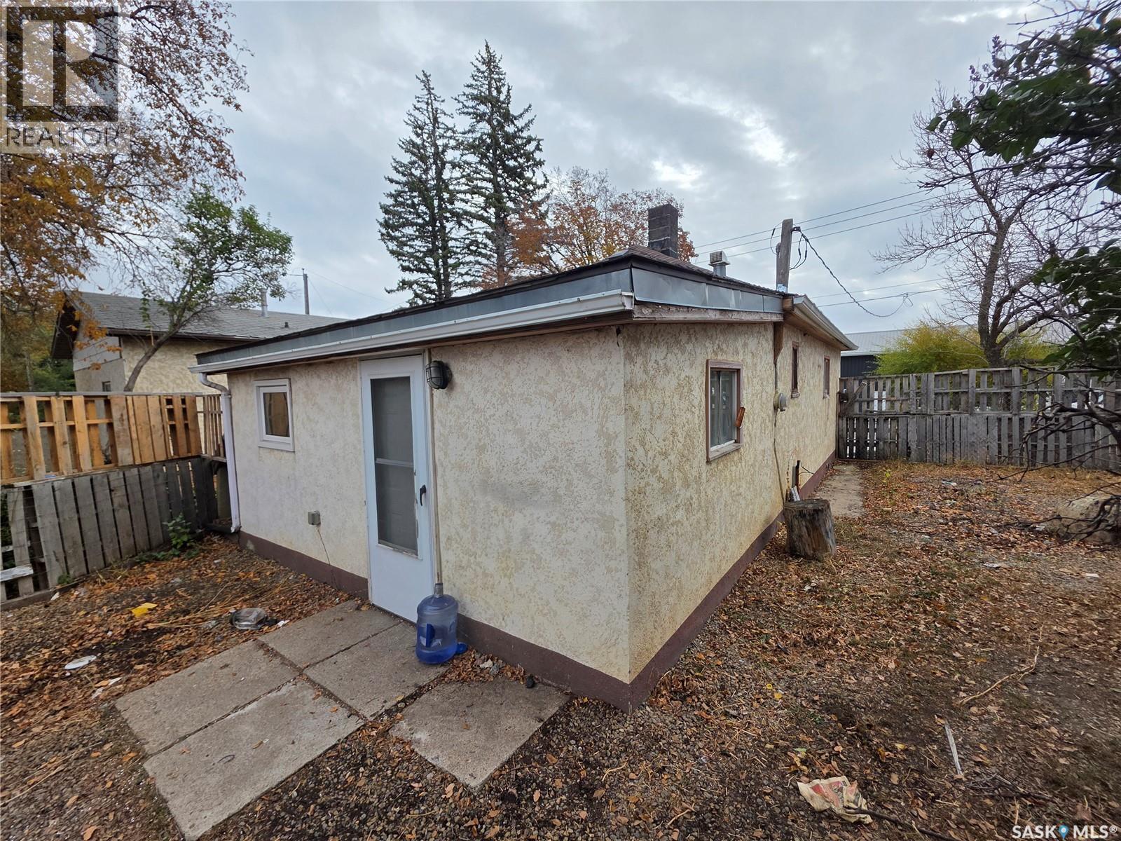 927 North Railway Street E, Swift Current, Saskatchewan  S9H 1E4 - Photo 24 - SK020804