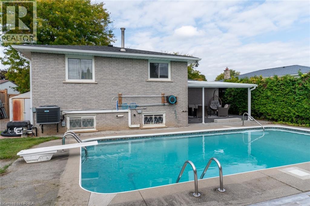 76 Enfield Crescent, Brantford, Ontario  N3P 1B2 - Photo 4 - 40779136