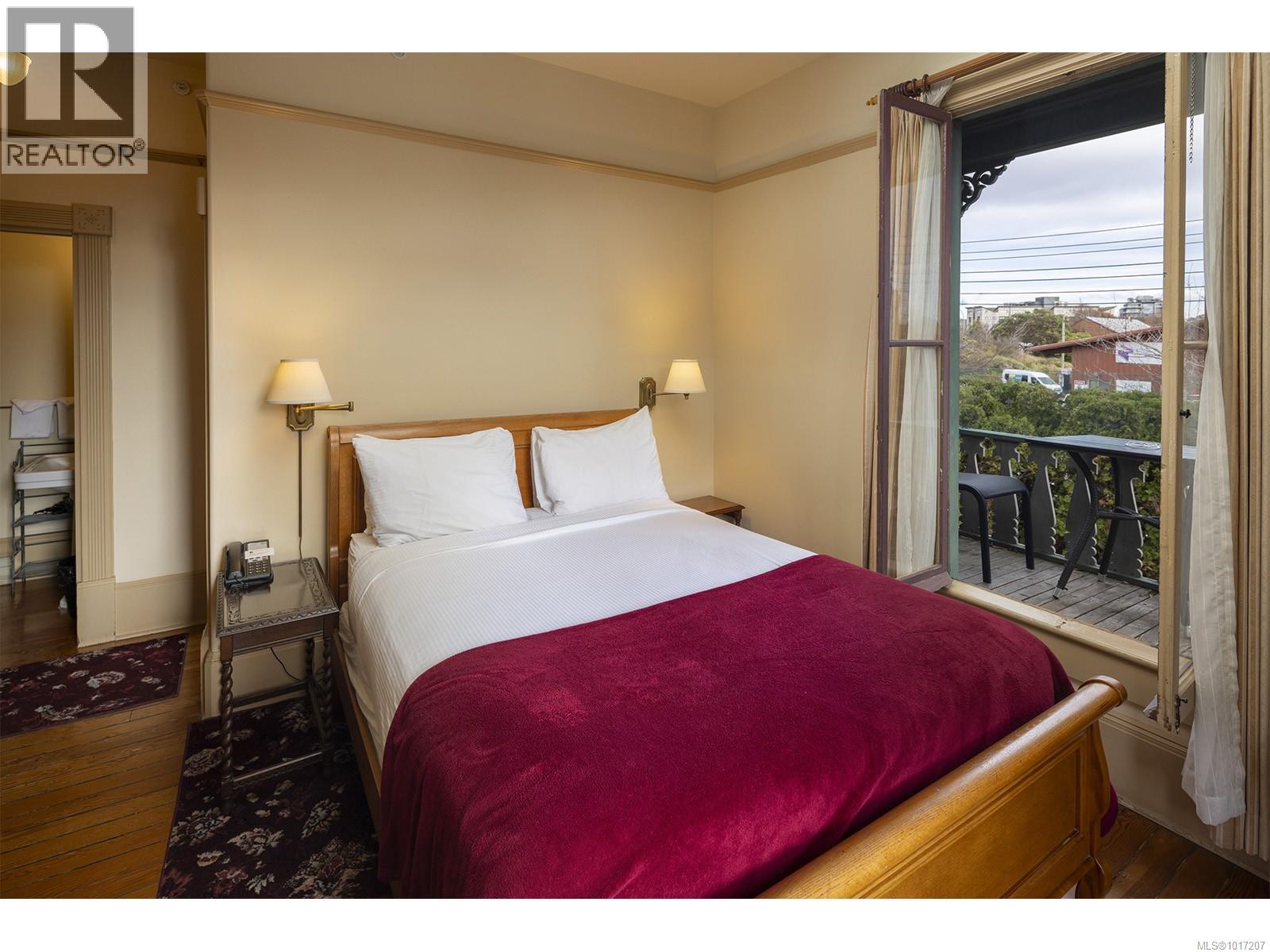 332 Catherine St, Victoria, British Columbia  V9A 3S8 - Photo 30 - 1017207