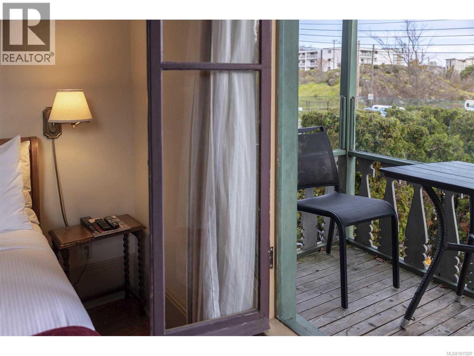 332 Catherine St, Victoria, British Columbia  V9A 3S8 - Photo 32 - 1017207