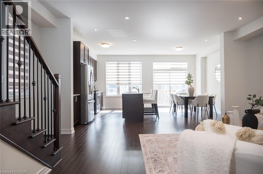 1354 Farmstead Drive, Milton, Ontario  L9E 1K9 - Photo 4 - 40779256