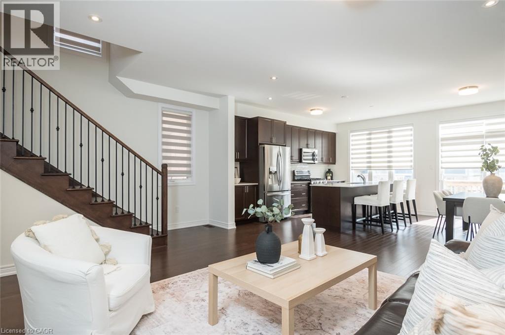 1354 Farmstead Drive, Milton, Ontario  L9E 1K9 - Photo 5 - 40779256