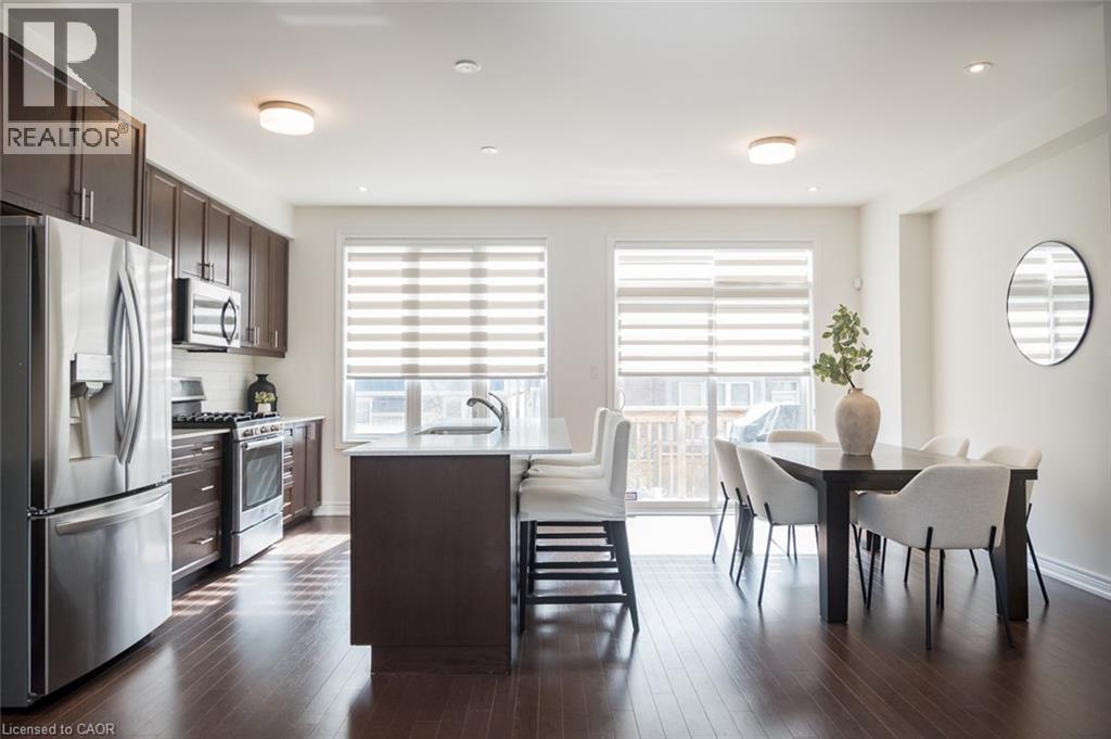 1354 Farmstead Drive, Milton, Ontario  L9E 1K9 - Photo 6 - 40779256