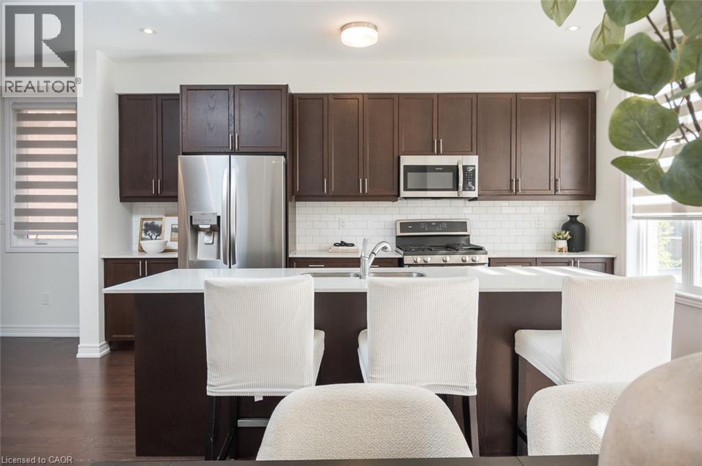 1354 Farmstead Drive, Milton, Ontario  L9E 1K9 - Photo 9 - 40779256