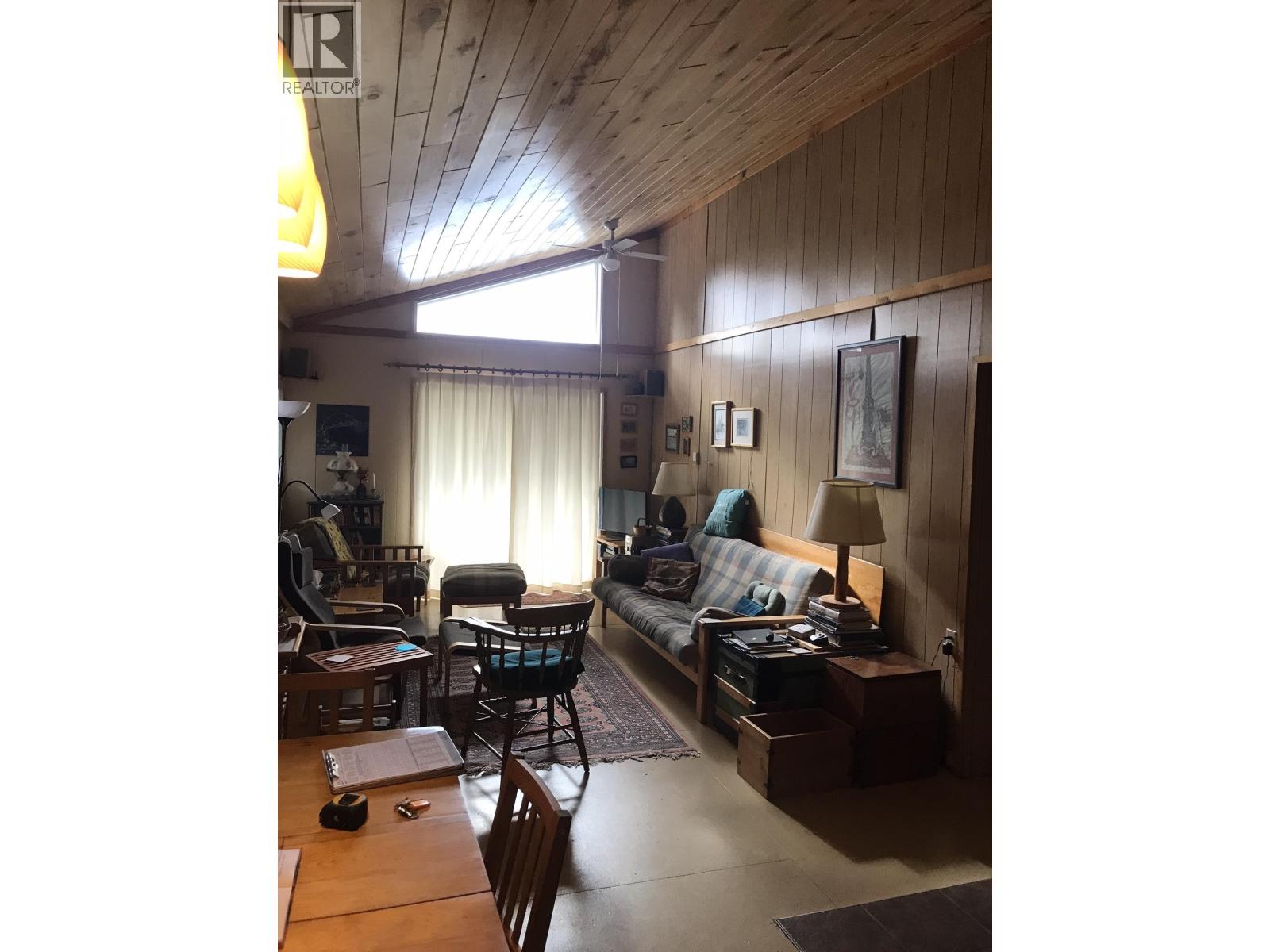 3548 Sellars Road, 100 Mile House, British Columbia  V0K 1L0 - Photo 29 - R3052024