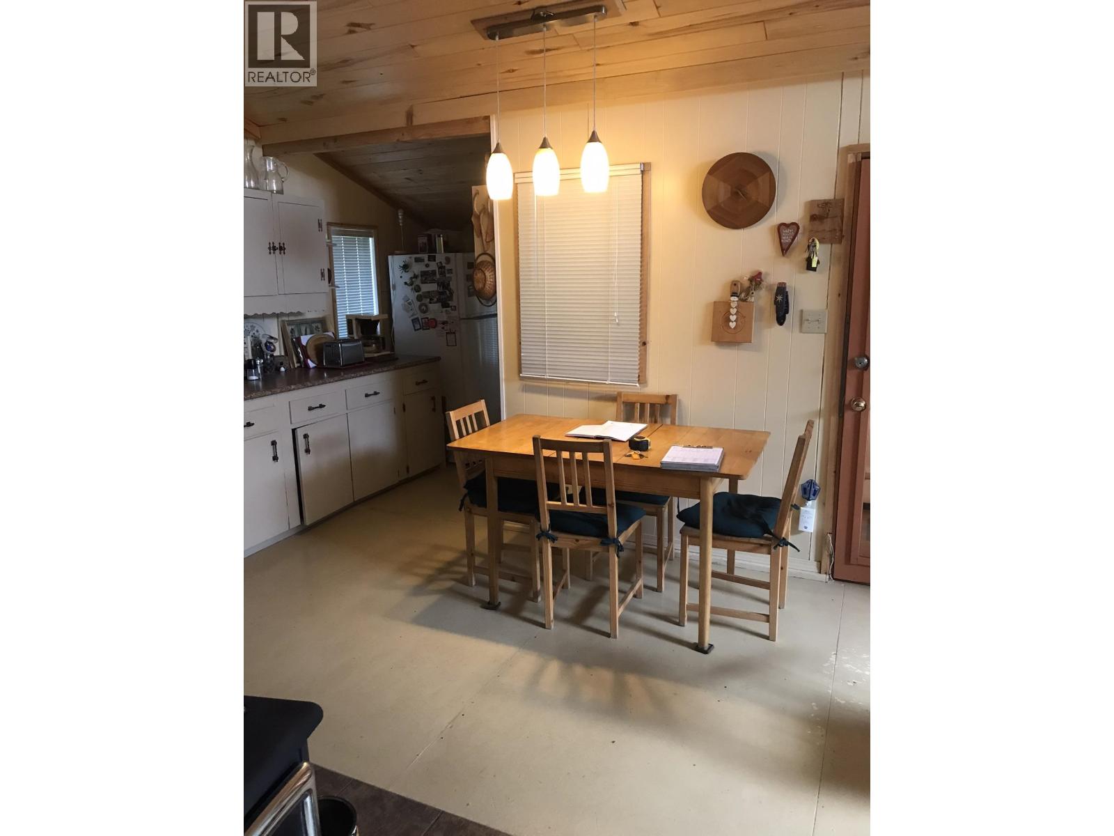 3548 Sellars Road, 100 Mile House, British Columbia  V0K 1L0 - Photo 26 - R3052024