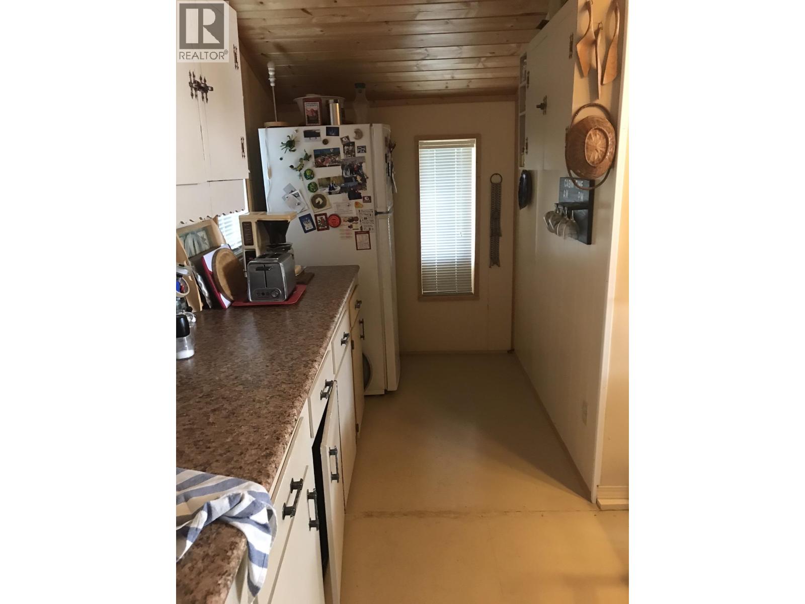 3548 Sellars Road, 100 Mile House, British Columbia  V0K 1L0 - Photo 21 - R3052024