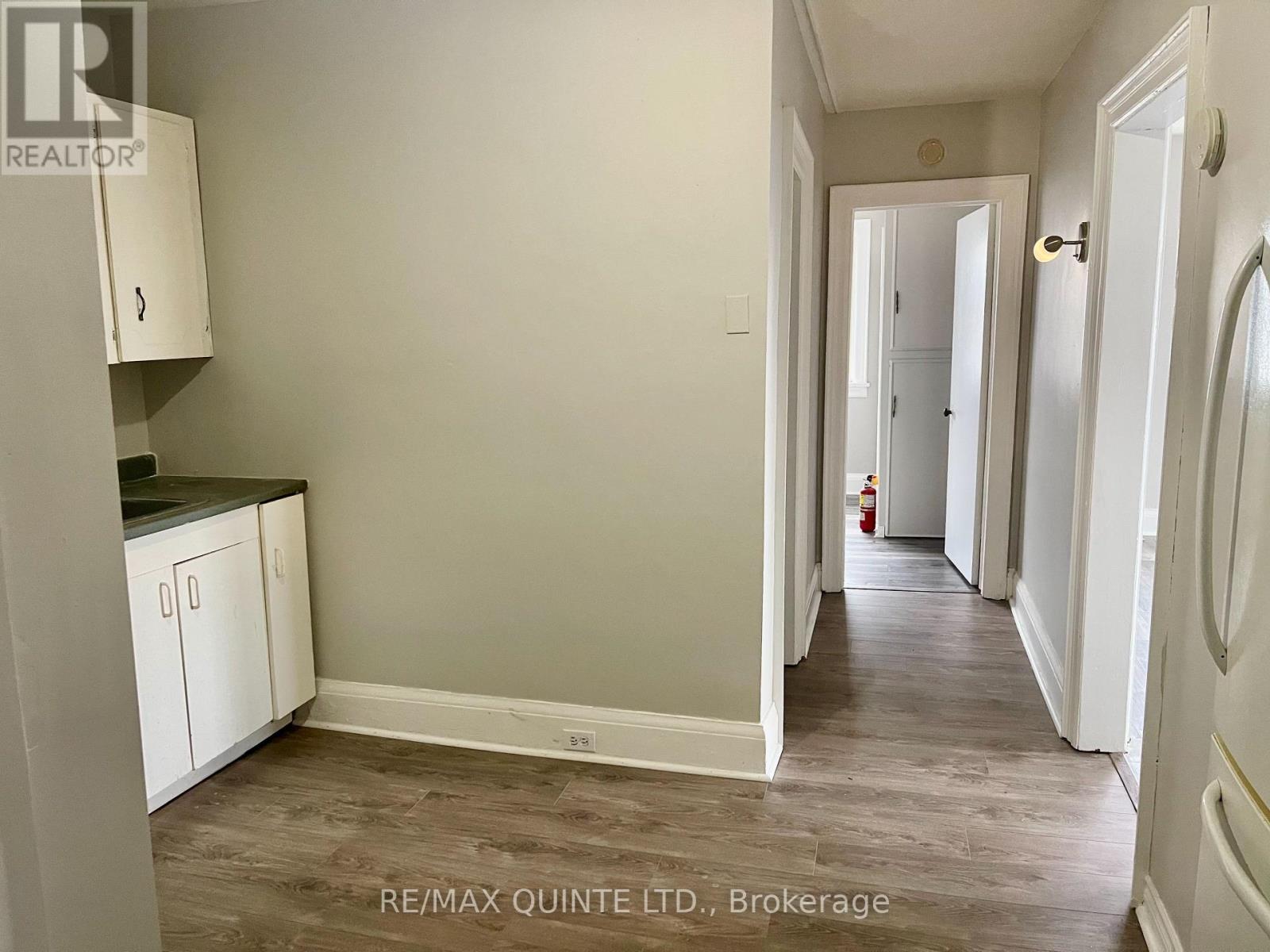 322 Coleman Street, Belleville, Ontario  K8P 3J2 - Photo 7 - X12464025