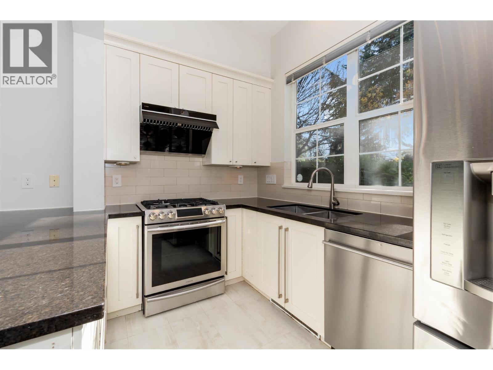 765 W 42nd Avenue, Vancouver, British Columbia  V5Z 2N8 - Photo 6 - R3058757