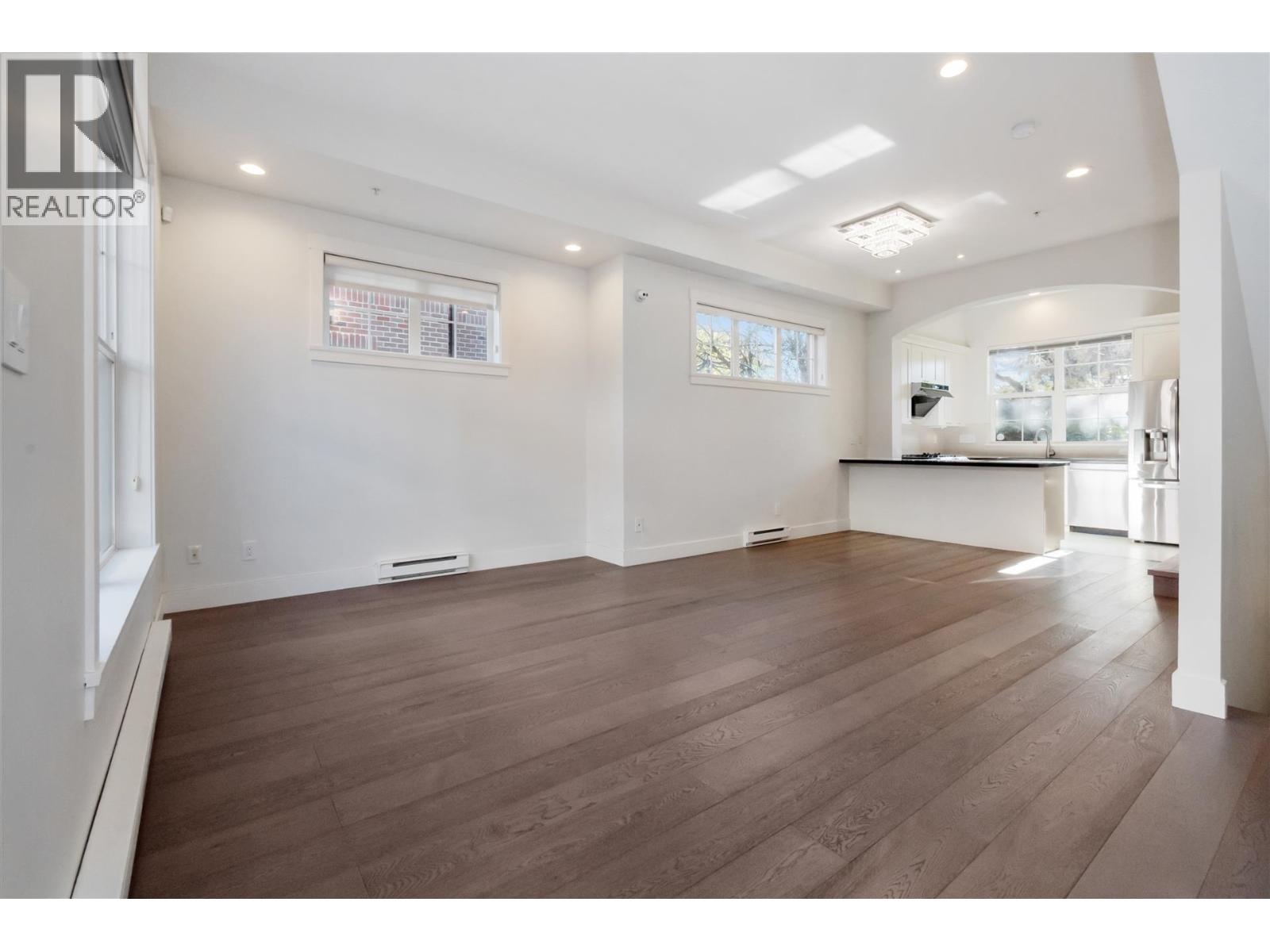 765 W 42nd Avenue, Vancouver, British Columbia  V5Z 2N8 - Photo 3 - R3058757
