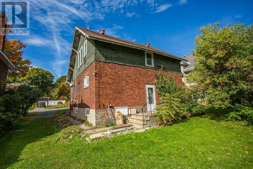 138 Pim St, Sault Ste. Marie, Ontario  P6A 3G8 - Photo 29 - SM252979
