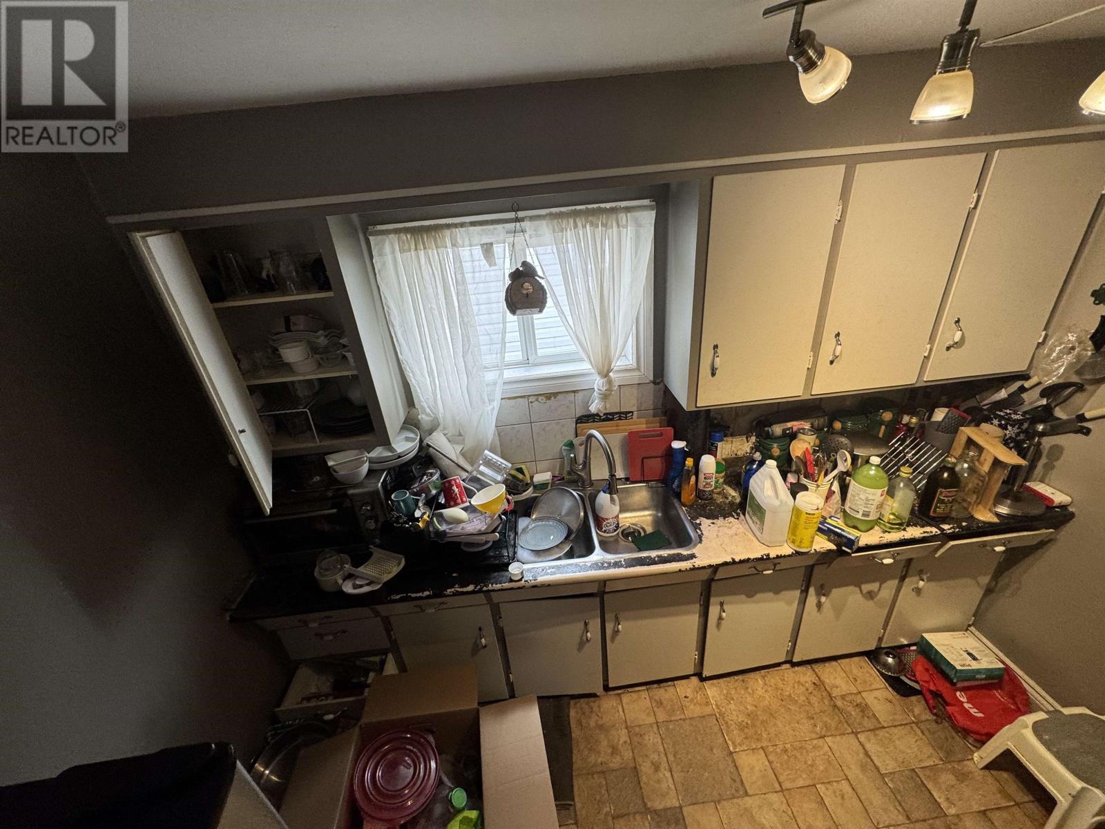 709 Mckenzie St, Thunder Bay, Ontario  P7C 3L5 - Photo 11 - TB253178