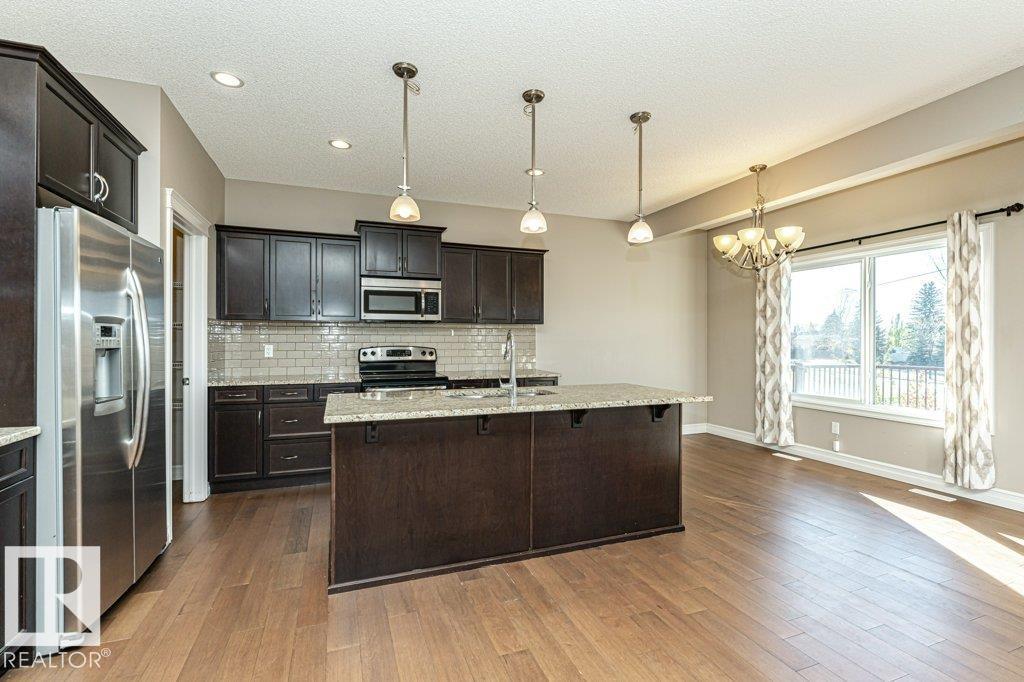 1920 33b St Nw, Edmonton, Alberta  T6T 0L3 - Photo 6 - E4462177