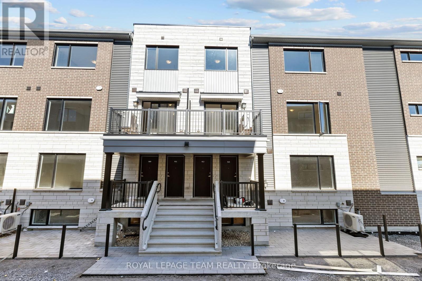 913 CREEKWAY PRIVATE, Ottawa, Ontario