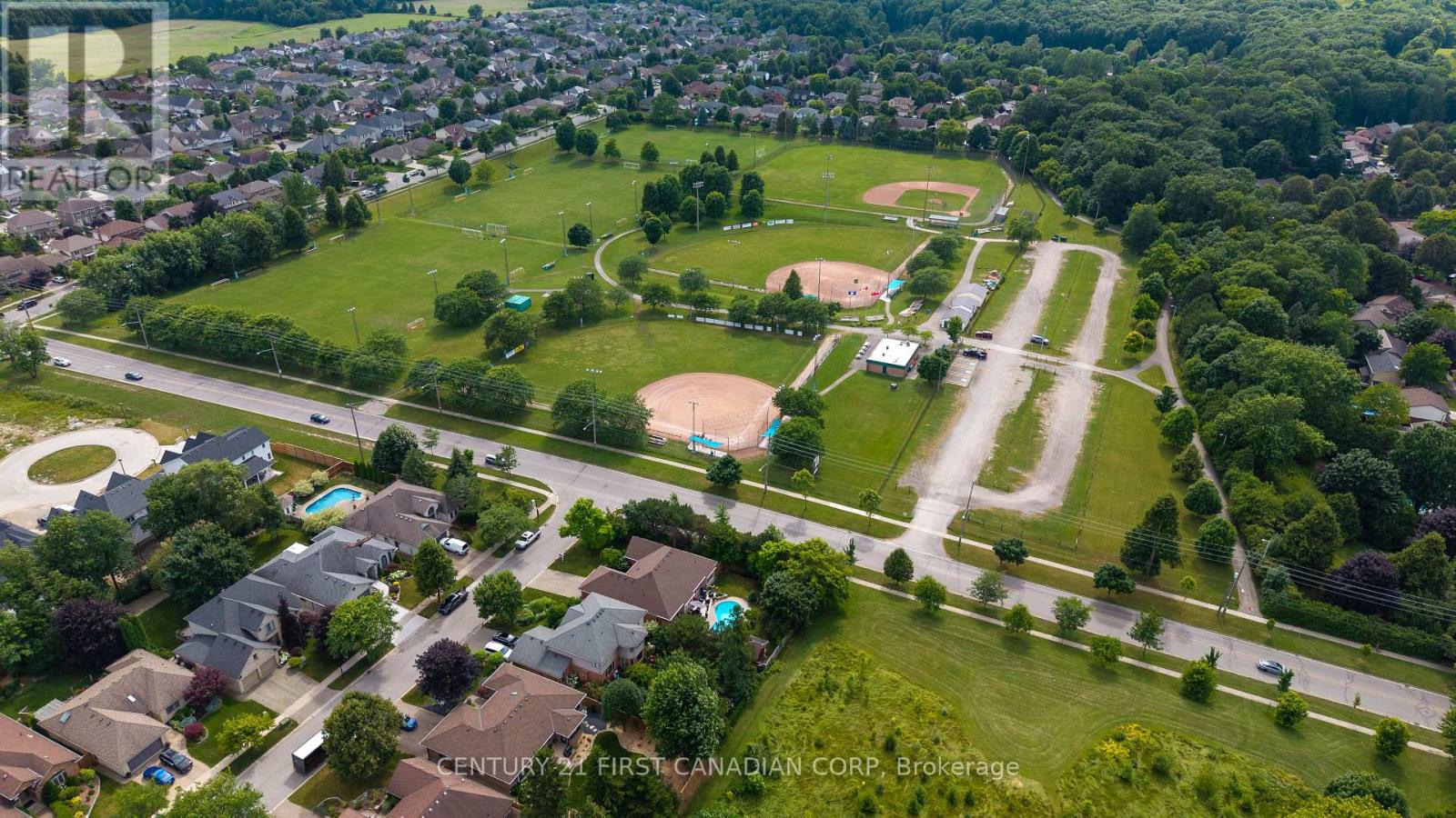 2 Longview Court, London South, Ontario  N6K 4J1 - Photo 39 - X12464014