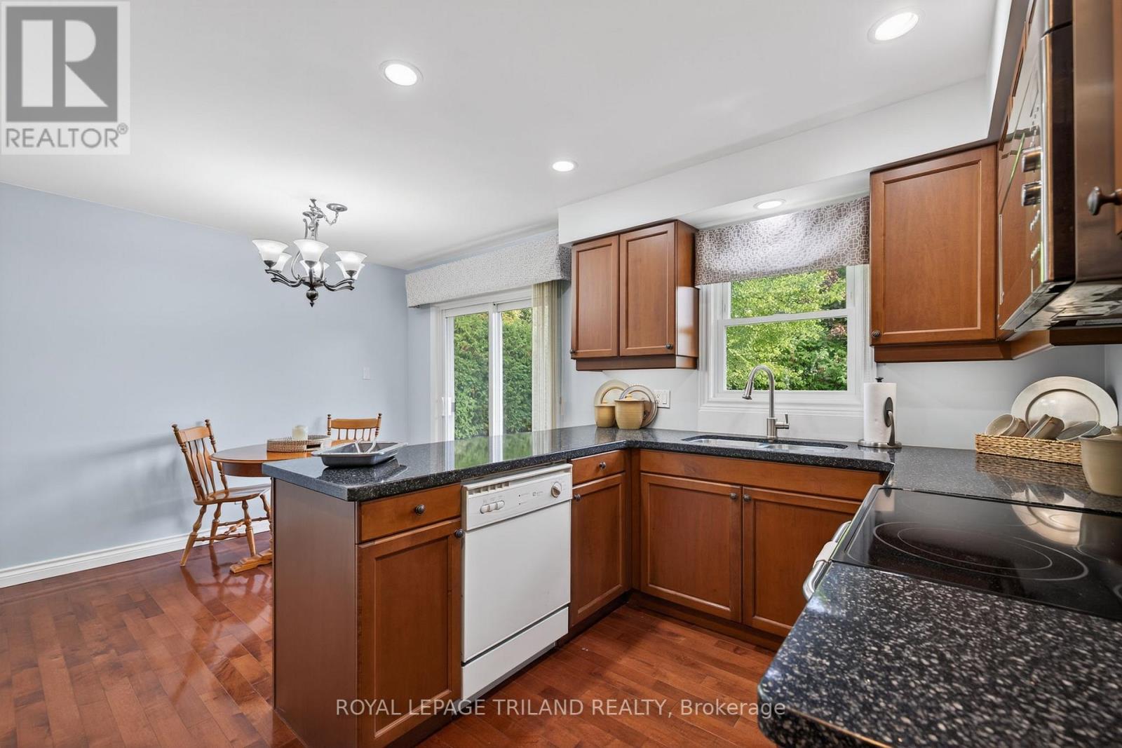 471 Billybrook Crescent, London North, Ontario  N5X 2Y7 - Photo 11 - X12464032