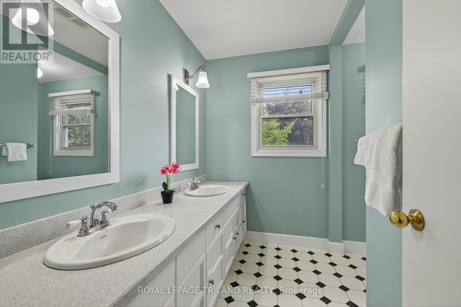 471 Billybrook Crescent, London North, Ontario  N5X 2Y7 - Photo 33 - X12464032