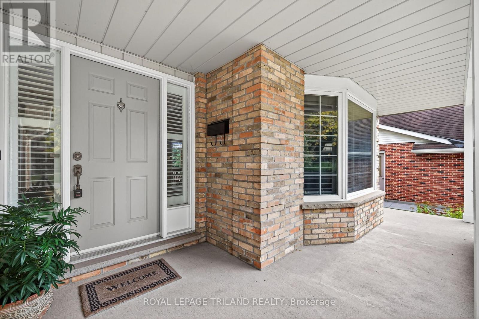 471 Billybrook Crescent, London North, Ontario  N5X 2Y7 - Photo 4 - X12464032