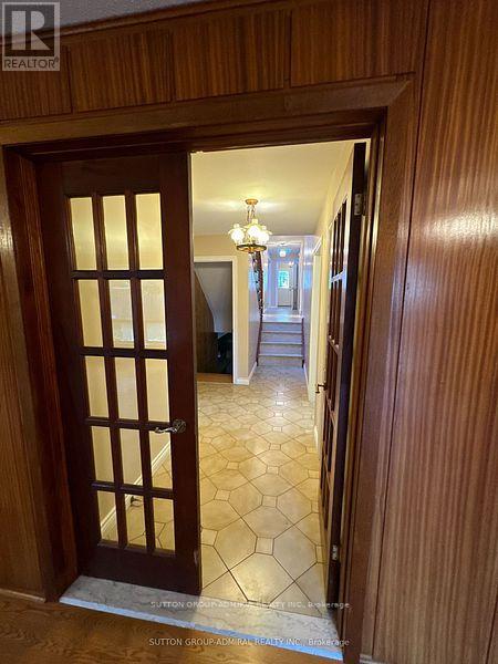 53 Bestview Drive, Toronto, Ontario  M2M 2X8 - Photo 14 - C12463840