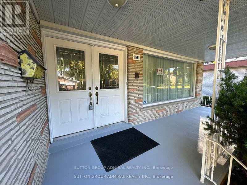 53 Bestview Drive, Toronto, Ontario  M2M 2X8 - Photo 3 - C12463840