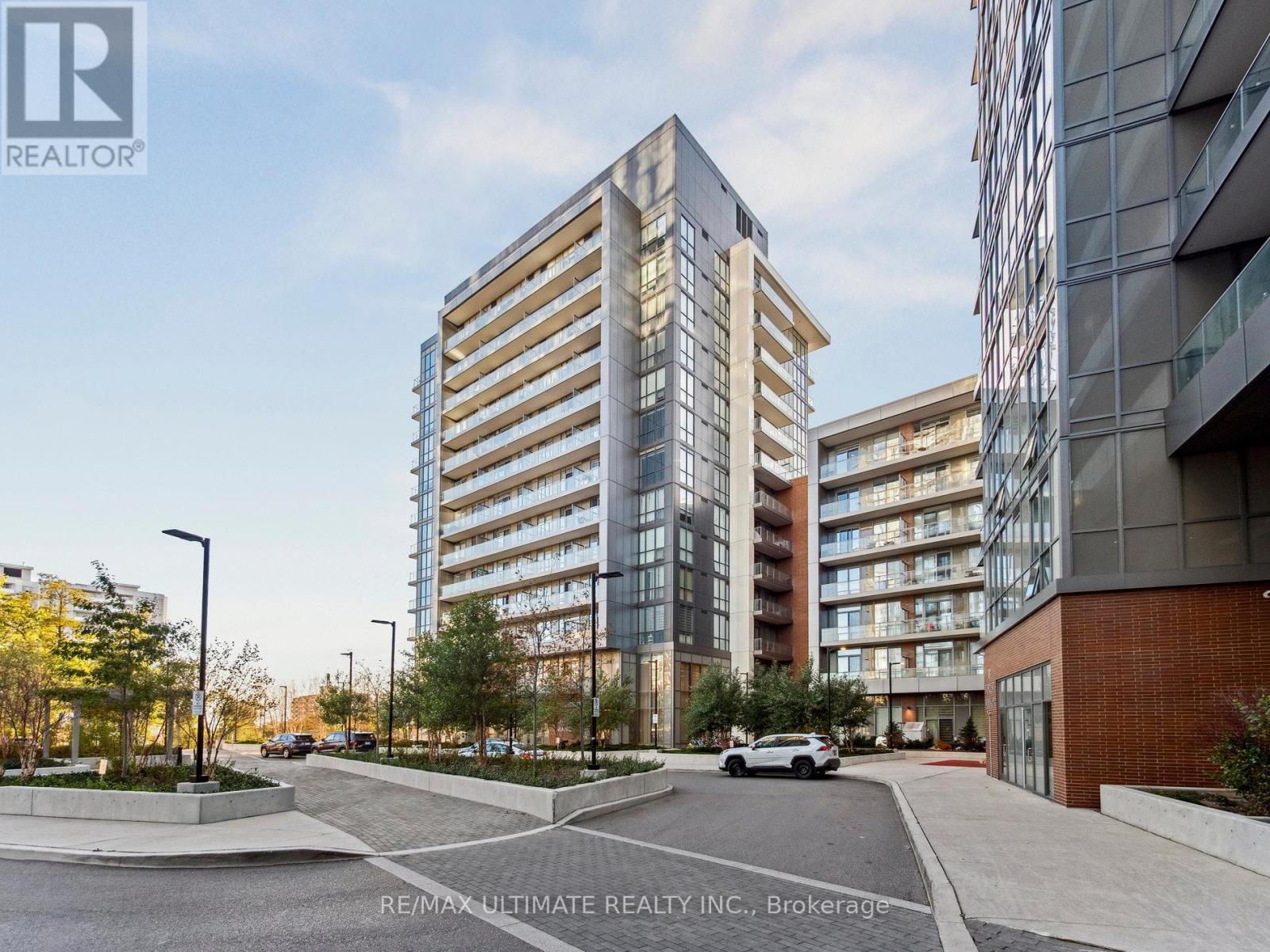 725 - 36 Forest Manor Road, Toronto, Ontario  M2J 1M5 - Photo 2 - C12463868