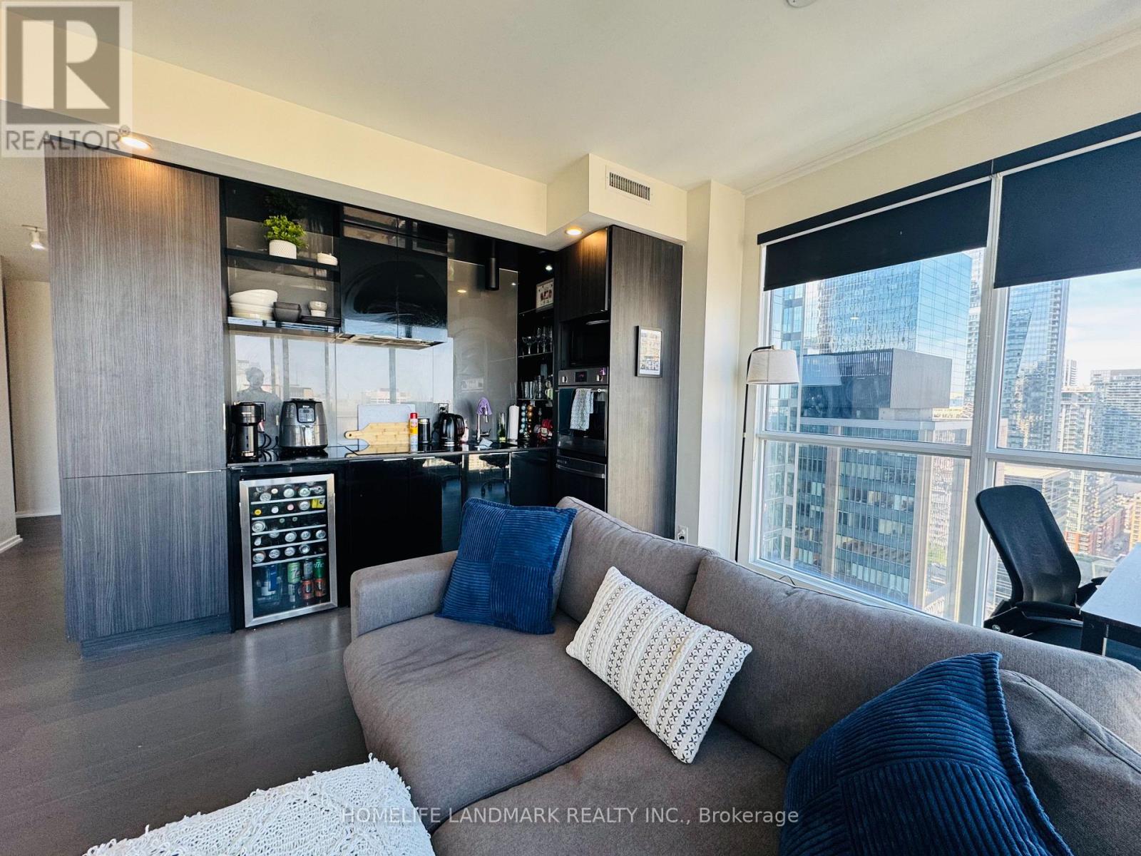 3215 - 70 Temperance Street, Toronto, Ontario  M5H 0B1 - Photo 7 - C12463883