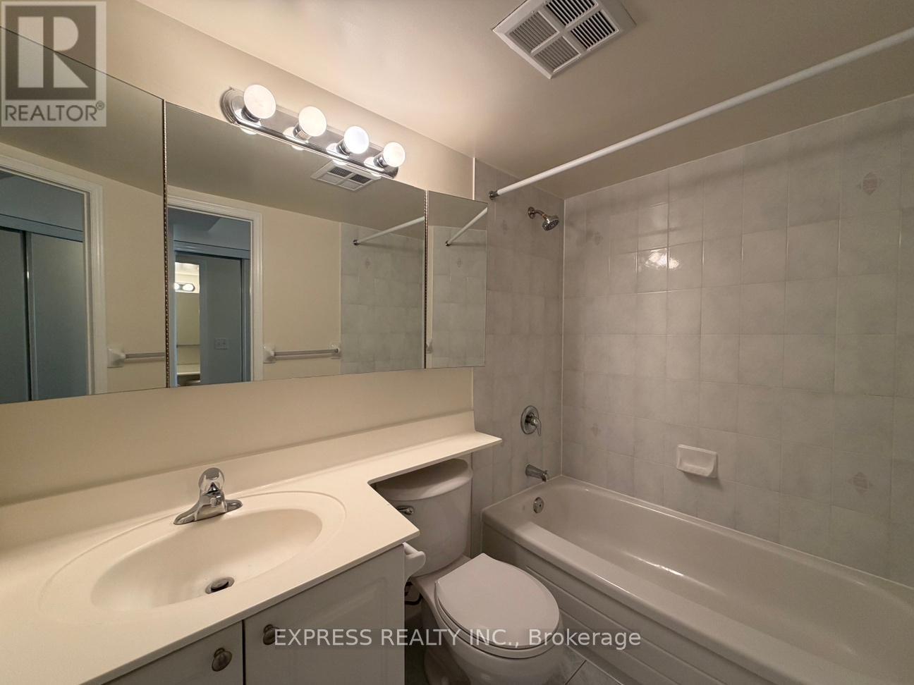 1106 - 29 Pemberton Avenue, Toronto, Ontario  M2M 4L5 - Photo 2 - C12463896
