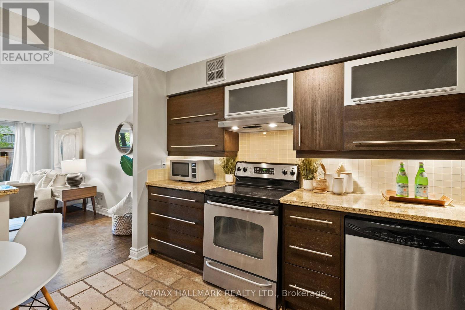 Th 15 - 260 Heath Street W, Toronto, Ontario  M5P 3L6 - Photo 16 - C12463929