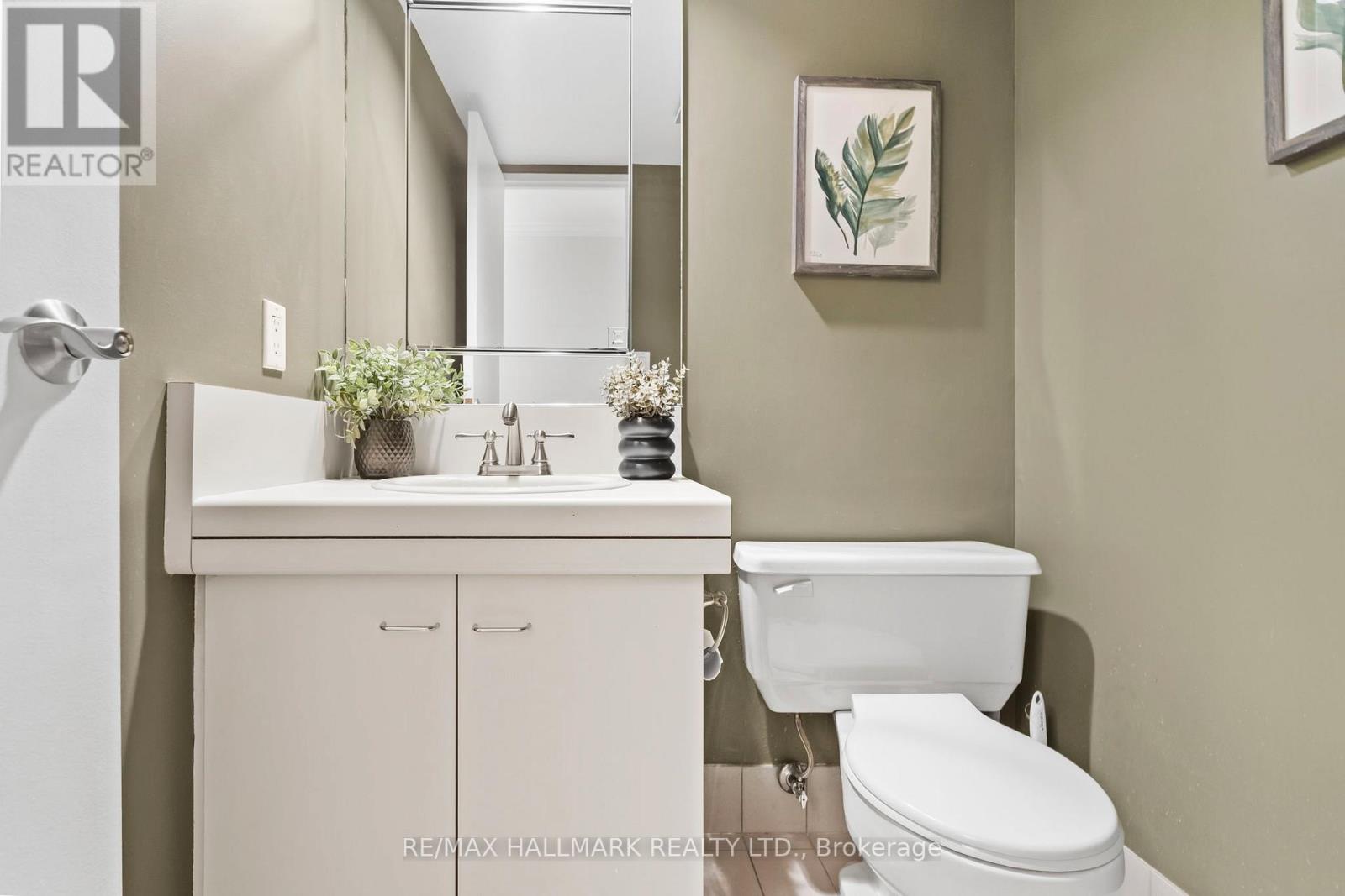 Th 15 - 260 Heath Street W, Toronto, Ontario  M5P 3L6 - Photo 36 - C12463929