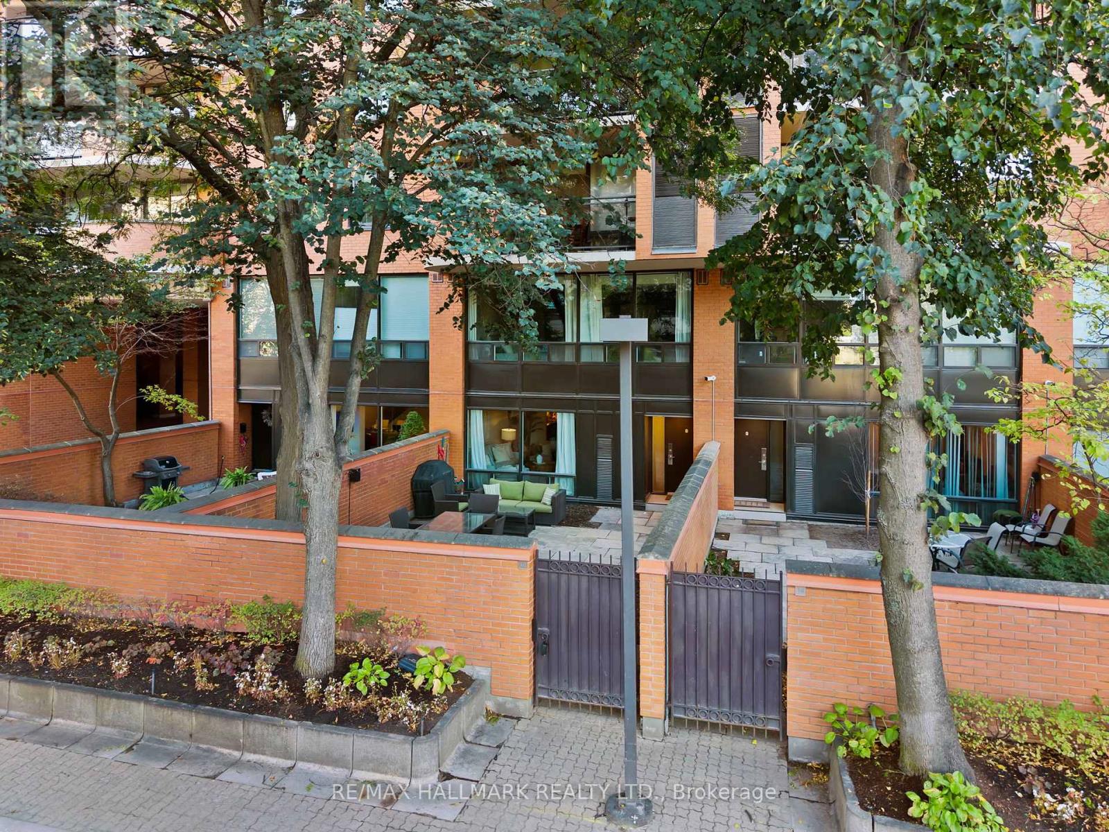 Th 15 - 260 Heath Street W, Toronto, Ontario  M5P 3L6 - Photo 49 - C12463929