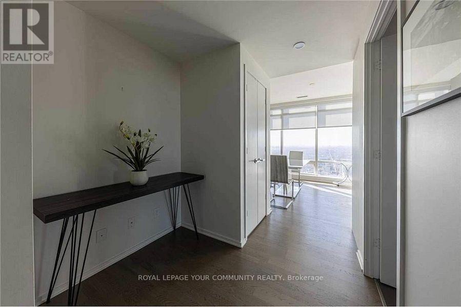 5409 - 1 Bloor Street E, Toronto, Ontario  M4W 0A8 - Photo 4 - C12463956