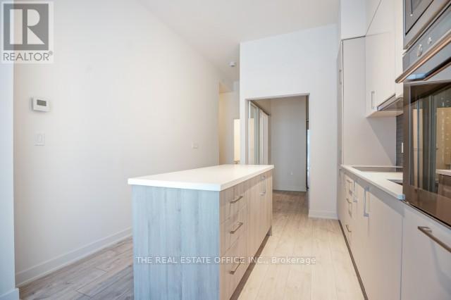 815w - 27 Bathurst Street, Toronto, Ontario  M5V 2P1 - Photo 10 - C12463965