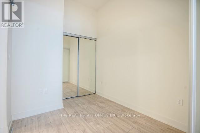 815w - 27 Bathurst Street, Toronto, Ontario  M5V 2P1 - Photo 4 - C12463965