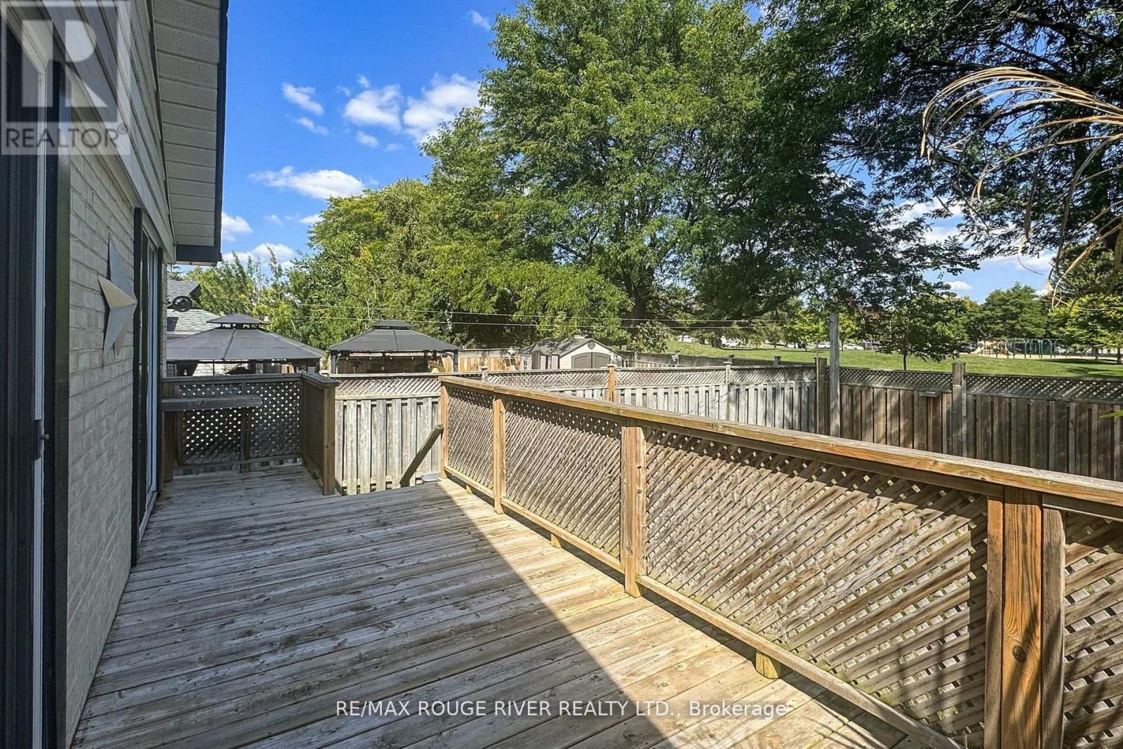 18 Darlingside Drive, Toronto, Ontario  M1E 3N8 - Photo 24 - E12463874