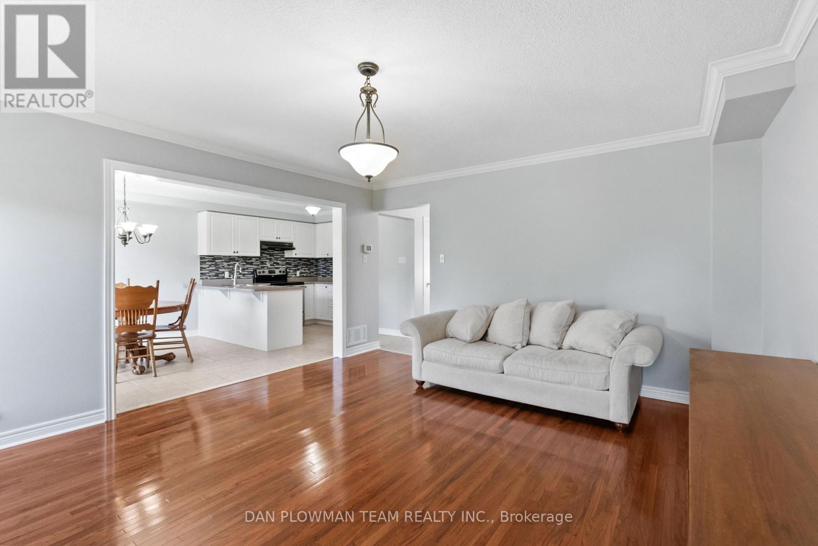 6 Tormina Boulevard, Whitby, Ontario  L1R 3B2 - Photo 12 - E12463898
