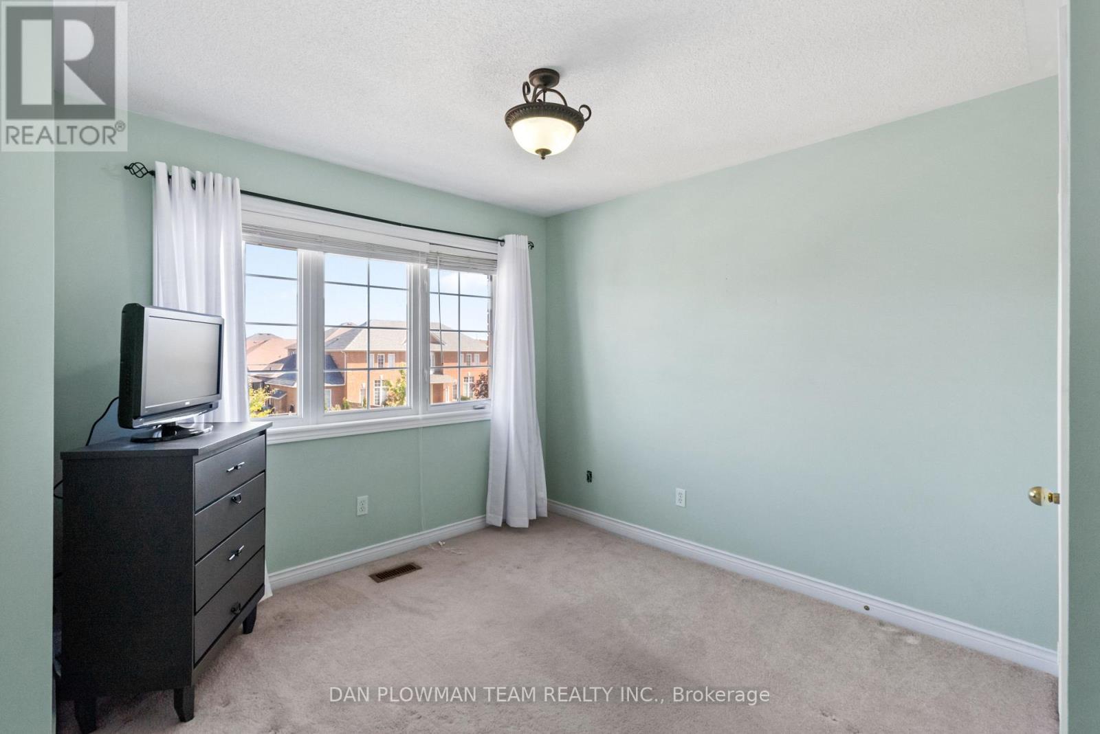 6 Tormina Boulevard, Whitby, Ontario  L1R 3B2 - Photo 24 - E12463898