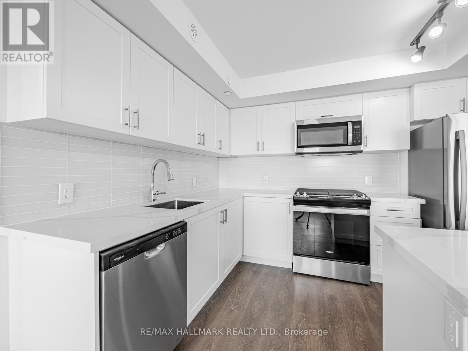 1 - 1491 O'connor Drive, Toronto, Ontario  M4B 2V5 - Photo 13 - E12463961