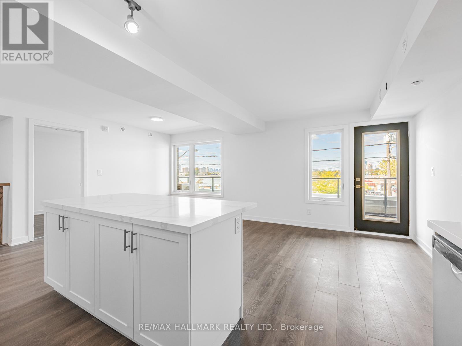 1 - 1491 O'connor Drive, Toronto, Ontario  M4B 2V5 - Photo 19 - E12463961